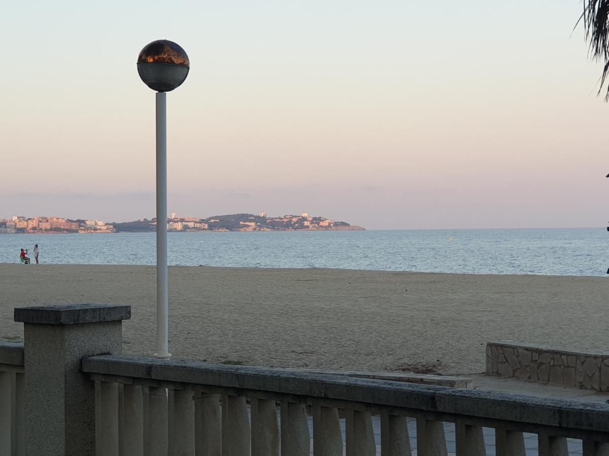 Apartamento 1ª Linea De Mar Cambrils Vilafortuny Eksteriør billede